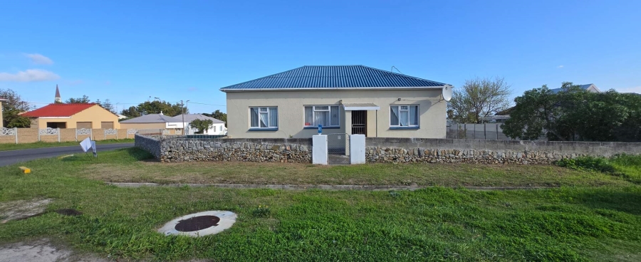 4 Bedroom Property for Sale in Gansbaai Central Western Cape